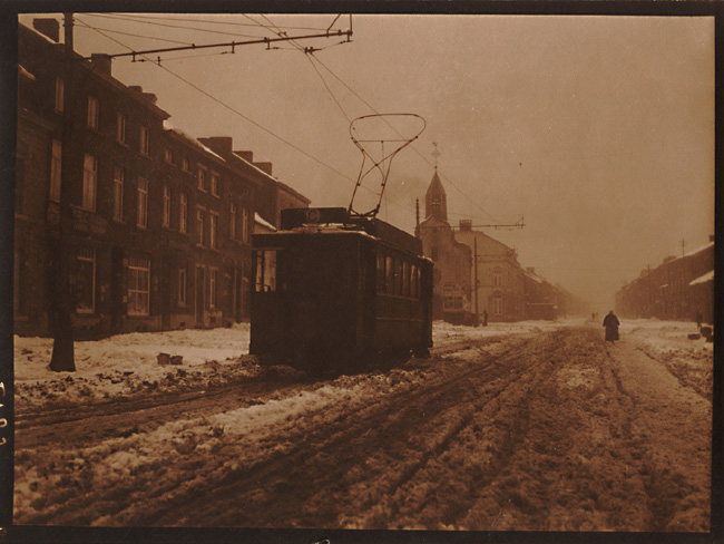 Leonard Misonne - Tram on a Snowy Day