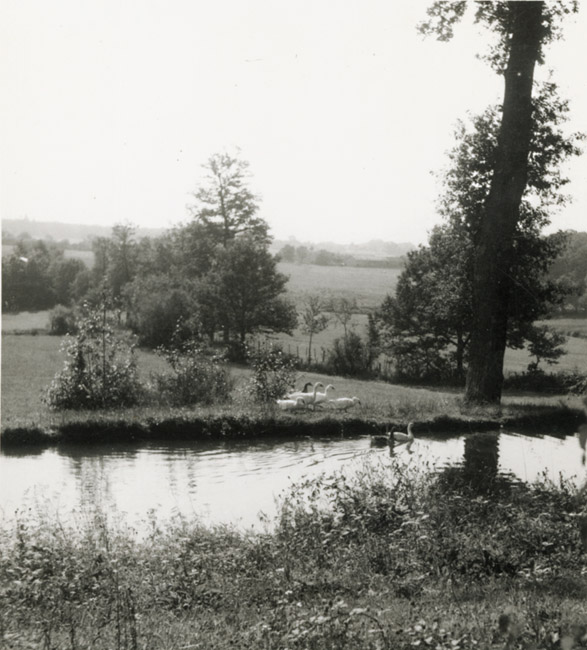 Jacques-Henri Lartigue - Passage au Château des Essarts, Veyvialle, France
