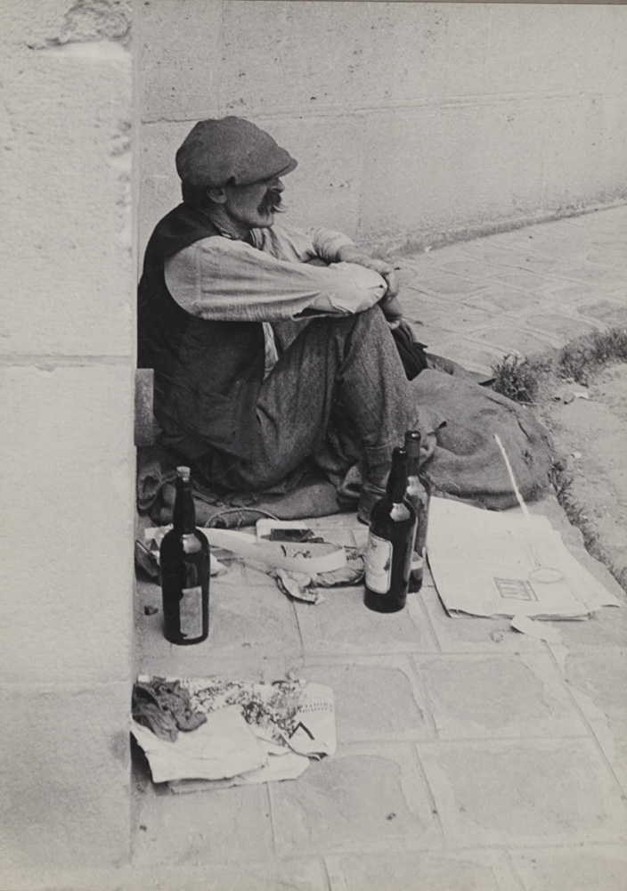 Rene-Jacques (Rene Giton) - Clochard sur les Quais de la Seine (with Wine Bottles)