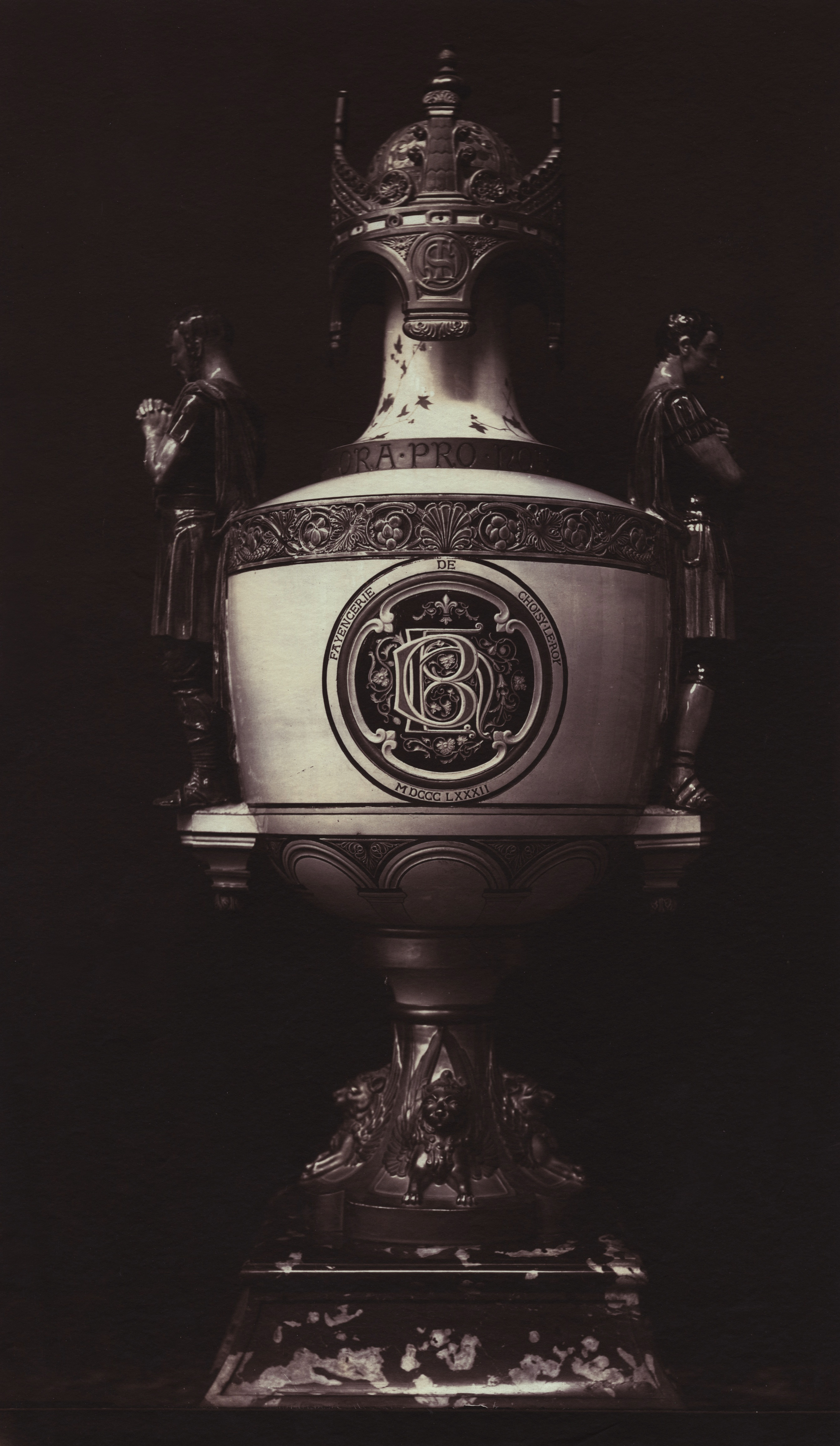 Front and Back of Presentation Ceramic (Two Prints) Front and Back of Presentation Ceramic (Two Prints)