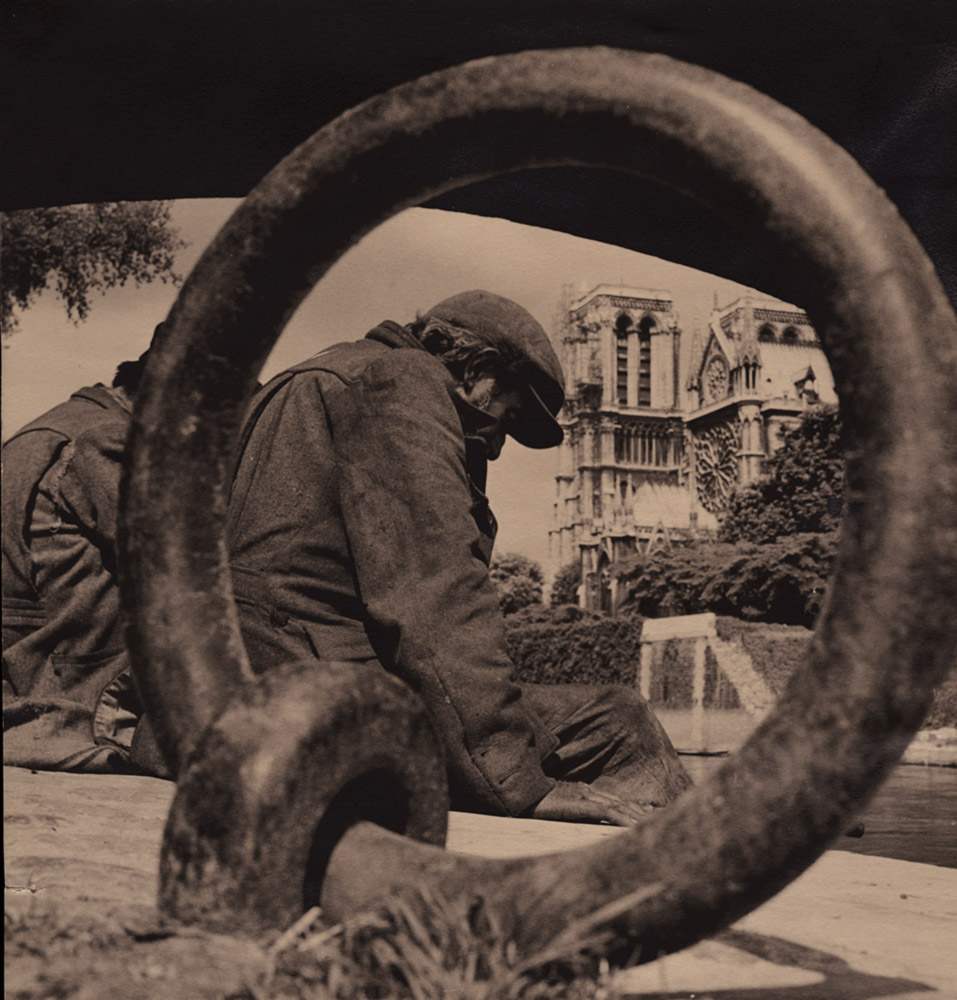 Albert Monier - Sous les Ponts de Paris (Clochards and Ring for Tying up Barges along the Seine near Notre Dame)