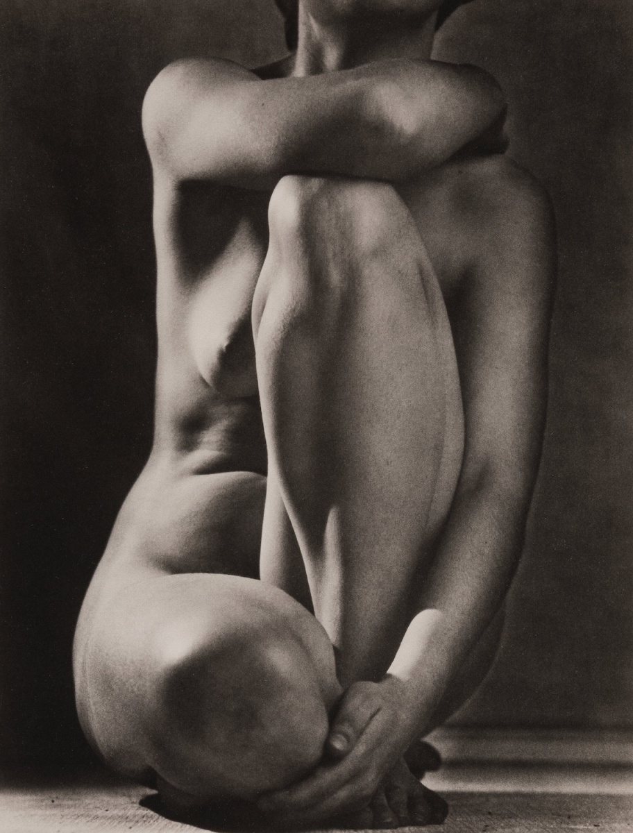 Ruth Bernhard - Classic Torso Ruth Bernhard - Classic Torso